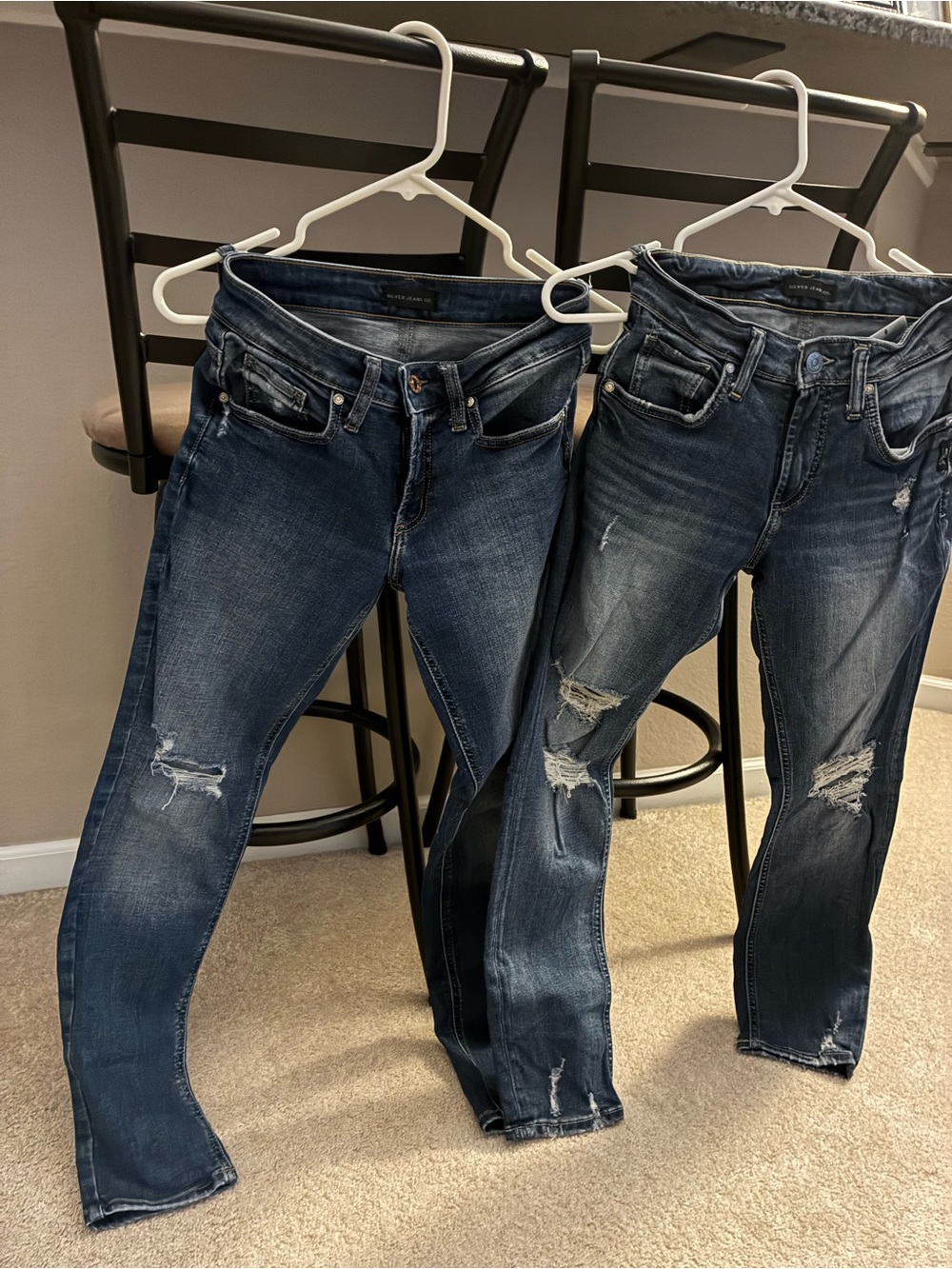 Silver Jeans Dark Wash Distressed Skinny Jeans 2/pair